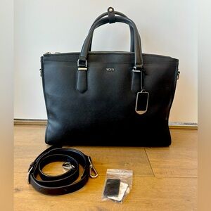 Tumi black leather Stanton Esme Business Brief laptop bag briefcase